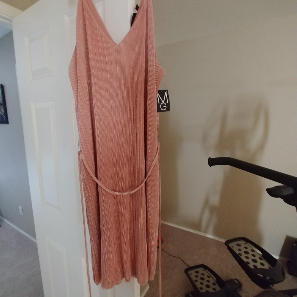 NWT Mlle Gabrielle Pink Cocktail Dress SZ L